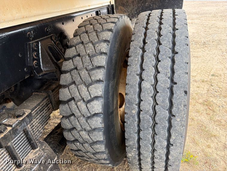 image for item FU1050 2002 Peterbilt 330 water truck
