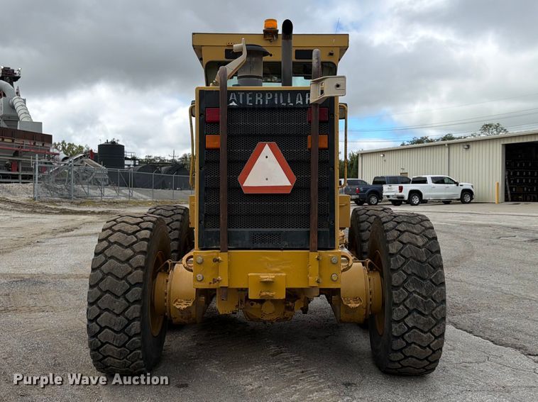 image for item FU4700 2001 Caterpillar 140H motor grader