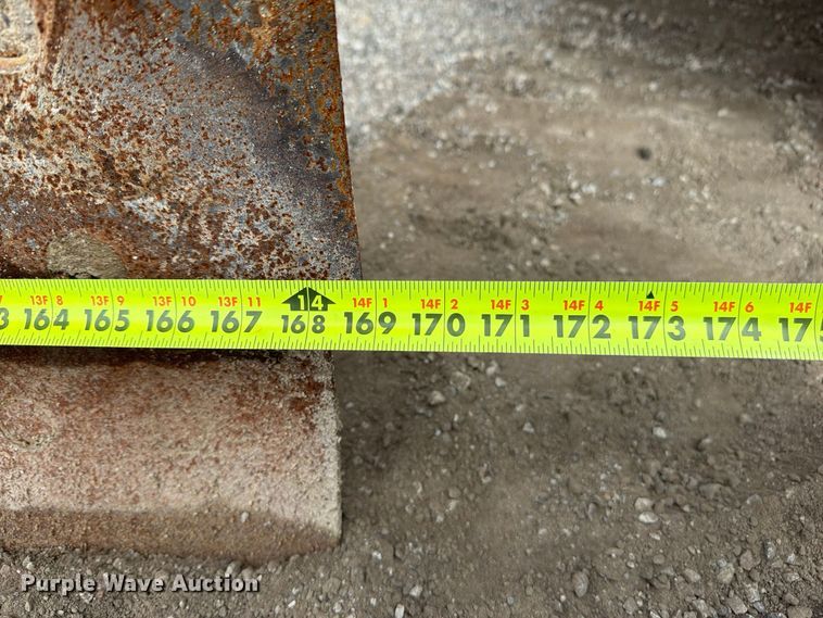 image for item FU4700 2001 Caterpillar 140H motor grader