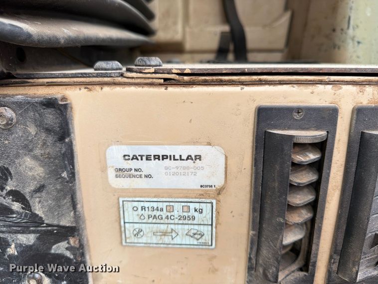 image for item FU4700 2001 Caterpillar 140H motor grader