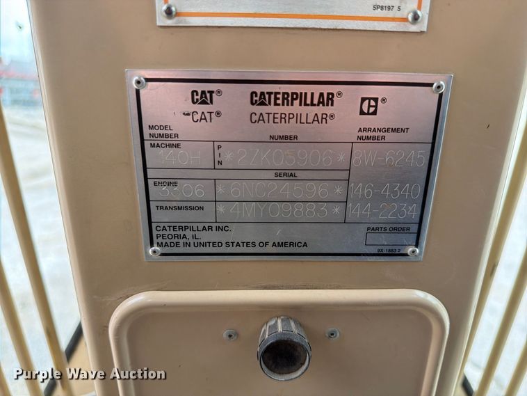 image for item FU4700 2001 Caterpillar 140H motor grader