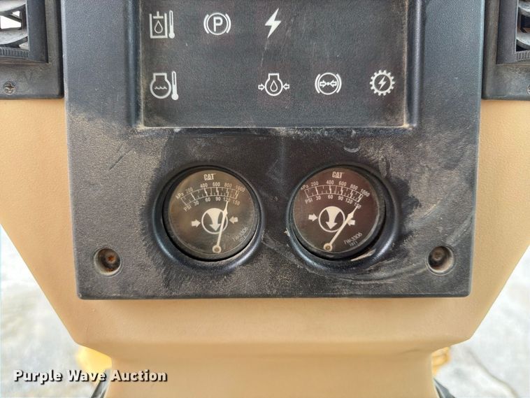 image for item FU4700 2001 Caterpillar 140H motor grader
