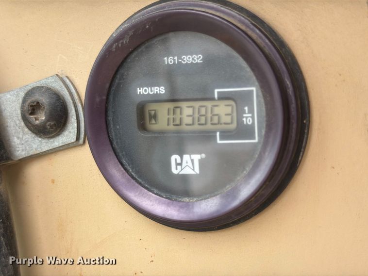 image for item FU4700 2001 Caterpillar 140H motor grader