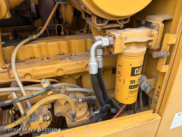 image for item FU4700 2001 Caterpillar 140H motor grader