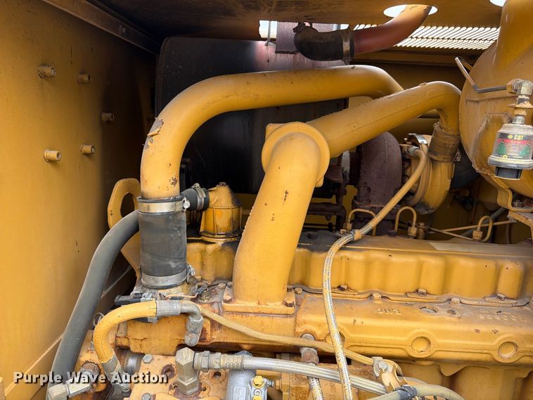 image for item FU4700 2001 Caterpillar 140H motor grader