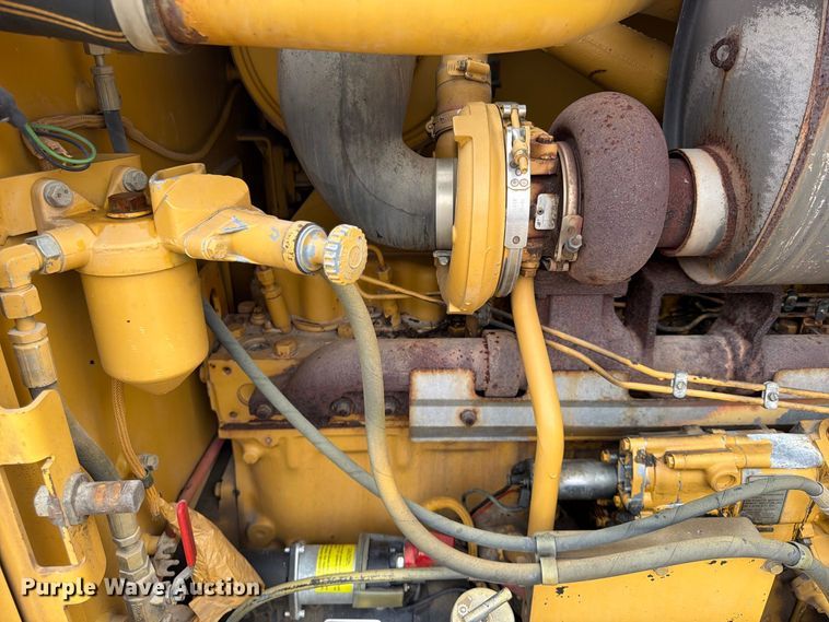 image for item FU4700 2001 Caterpillar 140H motor grader