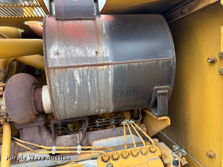 image for item FU4700 2001 Caterpillar 140H motor grader