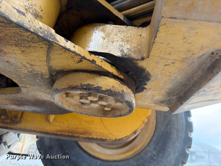 image for item FU4700 2001 Caterpillar 140H motor grader