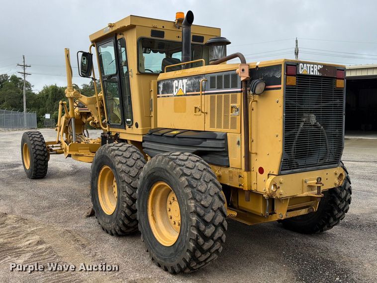 image for item FU4701 2004 Caterpillar 140H motor grader
