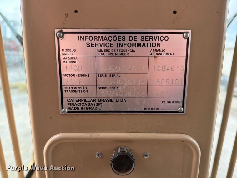 image for item FU4701 2004 Caterpillar 140H motor grader
