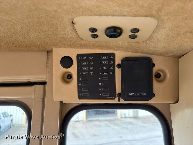 image for item FU4701 2004 Caterpillar 140H motor grader