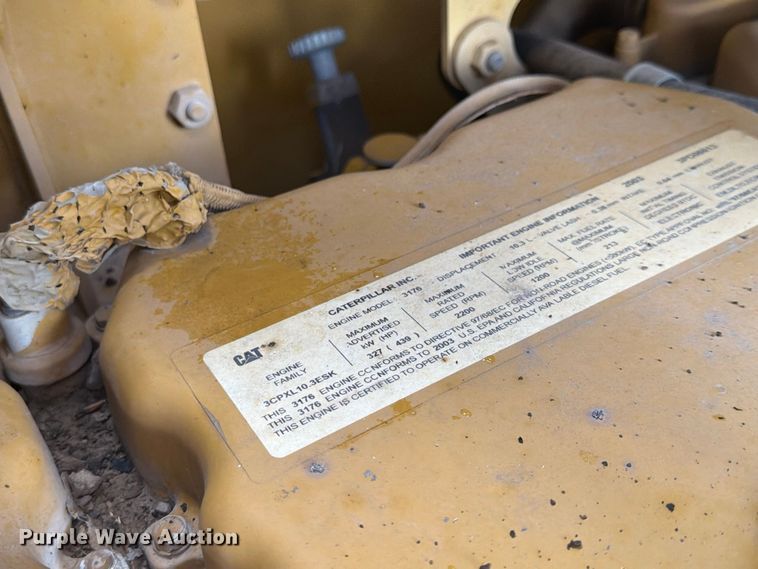 image for item FU4701 2004 Caterpillar 140H motor grader