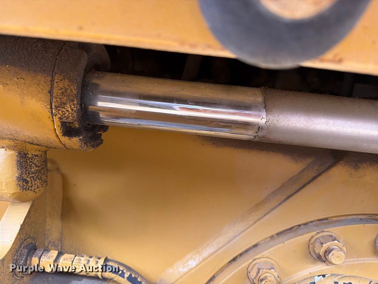 image for item FU4701 2004 Caterpillar 140H motor grader