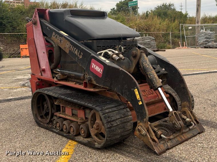 image for item FU4737 2016 Toro 22324 compact utility loader