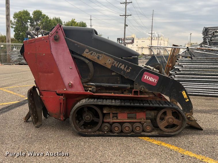 image for item FU4737 2016 Toro 22324 compact utility loader