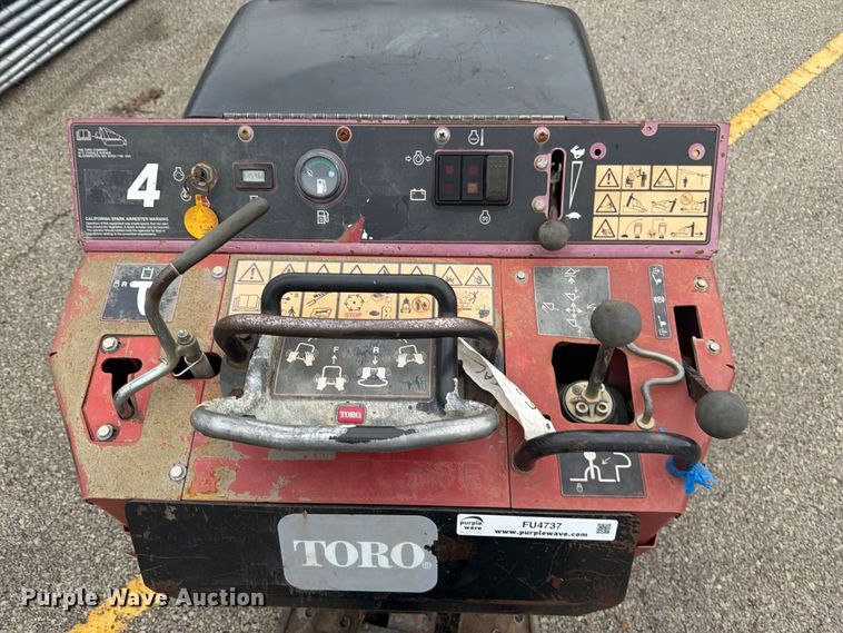 image for item FU4737 2016 Toro 22324 compact utility loader