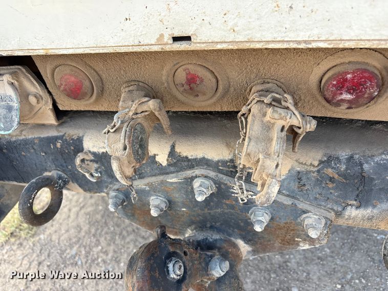 image for item JM9514 2007 International 4300 digger derrick truck