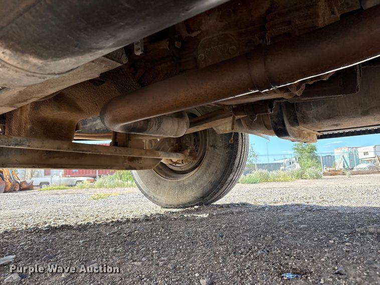 image for item JM9514 2007 International 4300 digger derrick truck