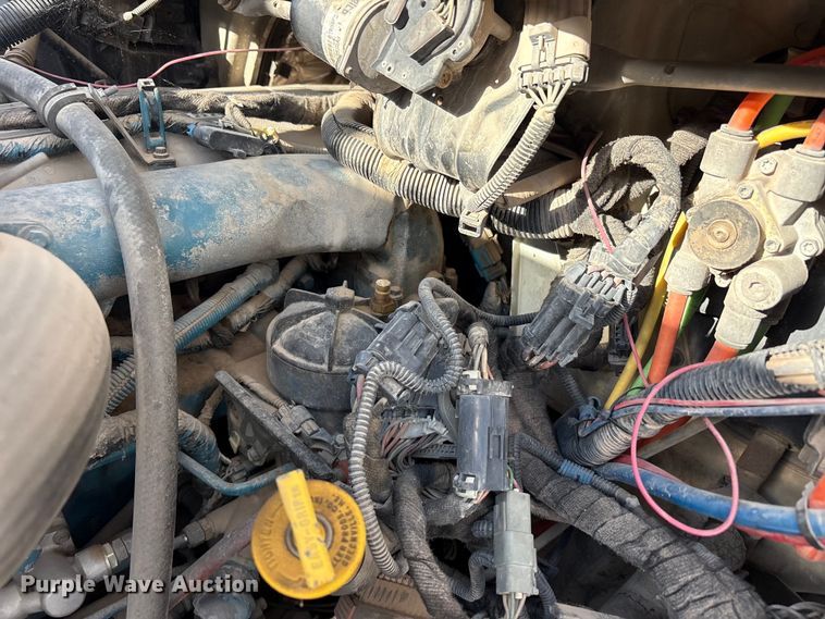 image for item JM9514 2007 International 4300 digger derrick truck