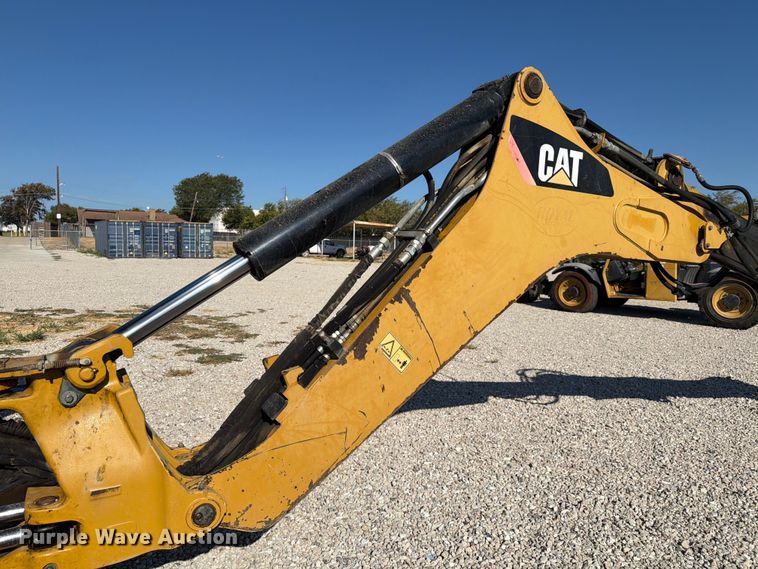 image for item NC9915 2006 Caterpillar 430E backhoe