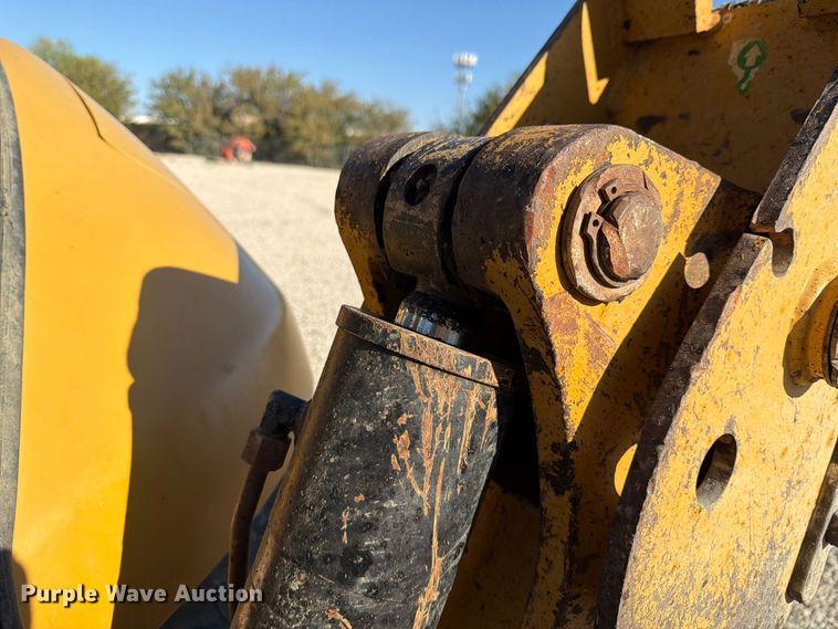 image for item NC9915 2006 Caterpillar 430E backhoe
