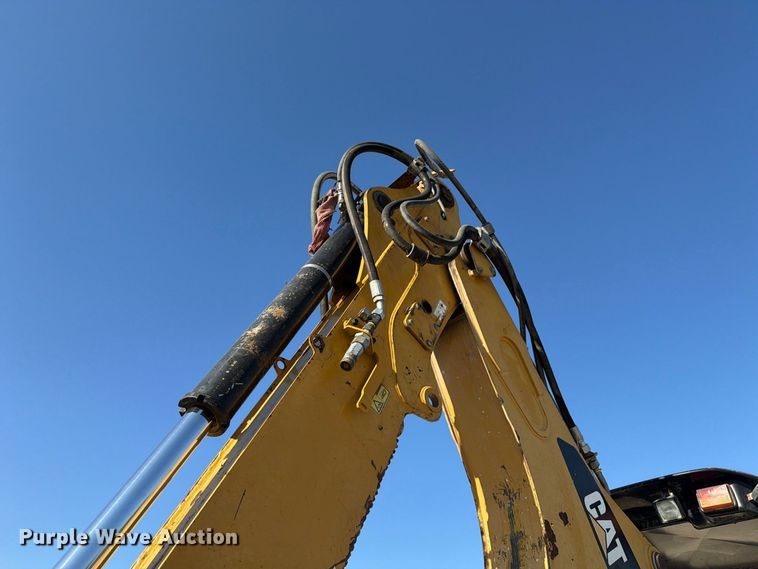 image for item NC9915 2006 Caterpillar 430E backhoe