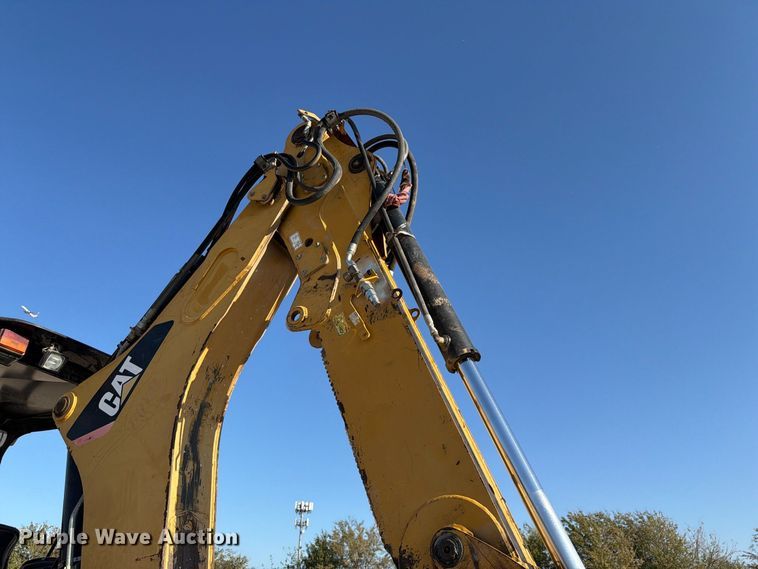 image for item NC9915 2006 Caterpillar 430E backhoe