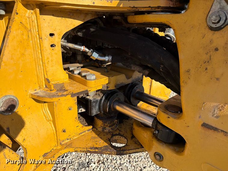 image for item NC9915 2006 Caterpillar 430E backhoe