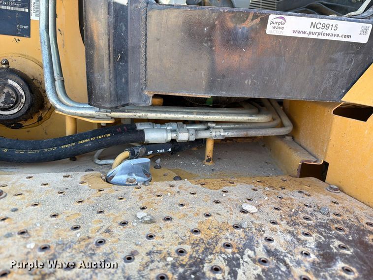 image for item NC9915 2006 Caterpillar 430E backhoe