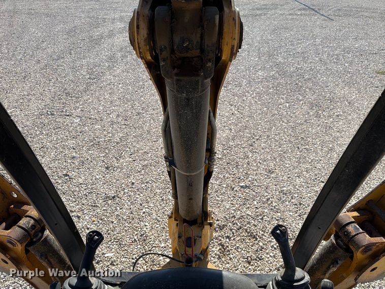 image for item NC9915 2006 Caterpillar 430E backhoe