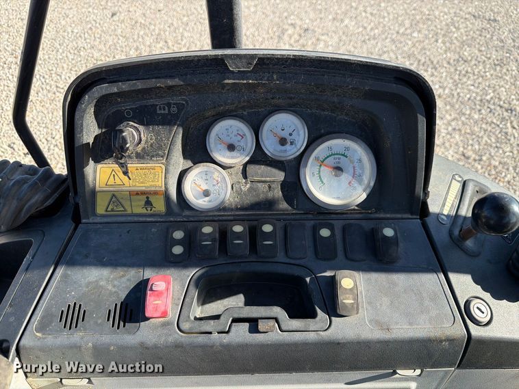 image for item NC9915 2006 Caterpillar 430E backhoe