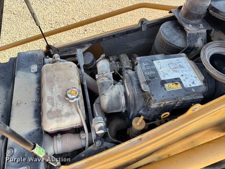 image for item NC9915 2006 Caterpillar 430E backhoe