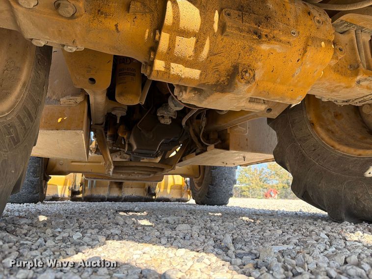 image for item NC9915 2006 Caterpillar 430E backhoe