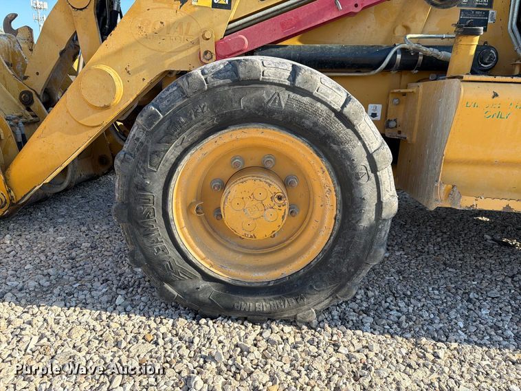 image for item NC9915 2006 Caterpillar 430E backhoe