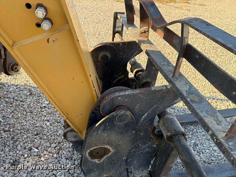 image for item NC9916 2007 JLG TL943 telehandler