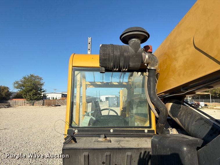image for item NC9916 2007 JLG TL943 telehandler