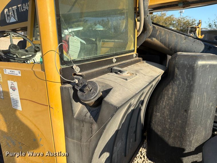 image for item NC9916 2007 JLG TL943 telehandler