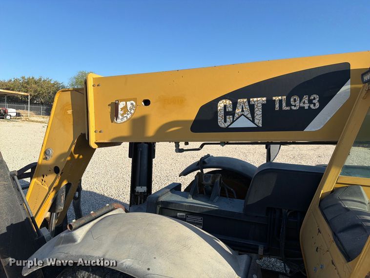 image for item NC9916 2007 JLG TL943 telehandler