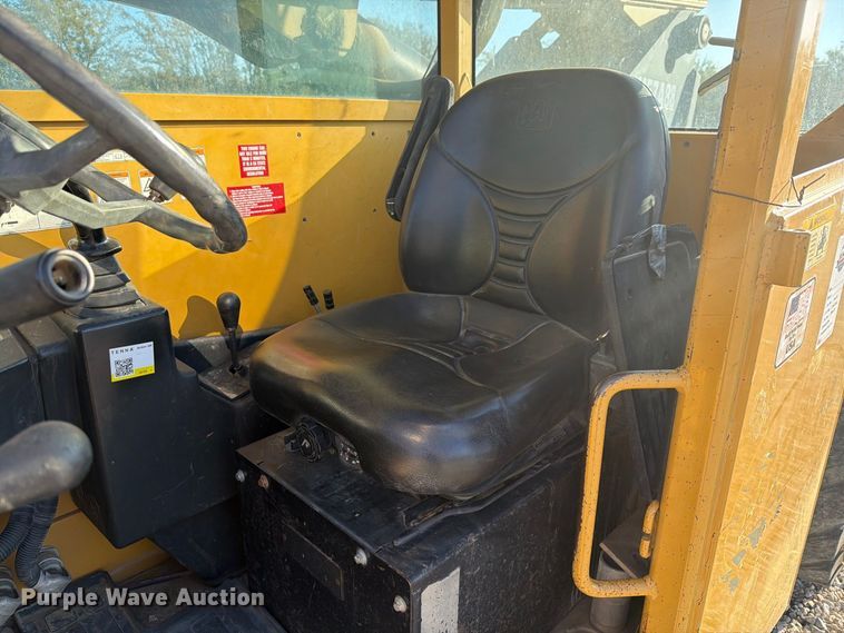 image for item NC9916 2007 JLG TL943 telehandler