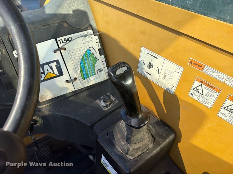 image for item NC9916 2007 JLG TL943 telehandler
