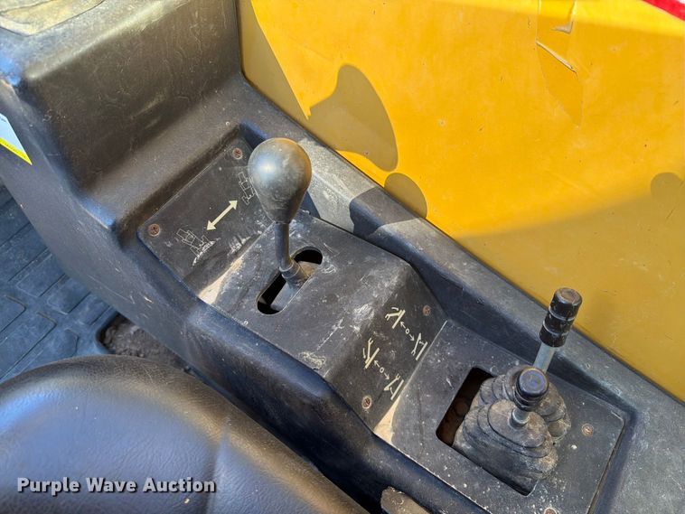 image for item NC9916 2007 JLG TL943 telehandler