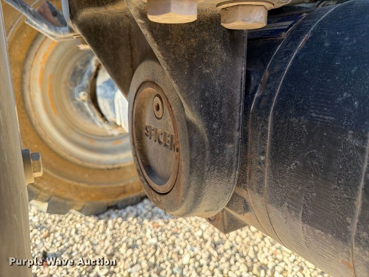 image for item NC9916 2007 JLG TL943 telehandler