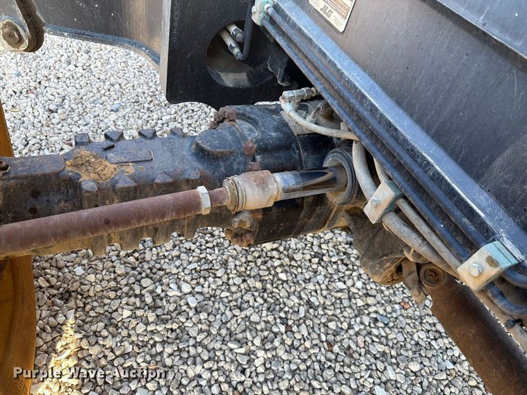 image for item NC9916 2007 JLG TL943 telehandler
