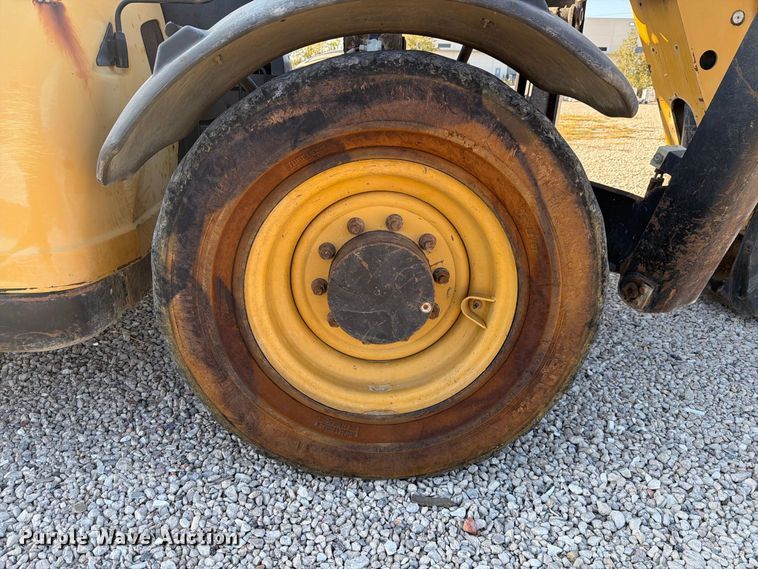 image for item NC9916 2007 JLG TL943 telehandler