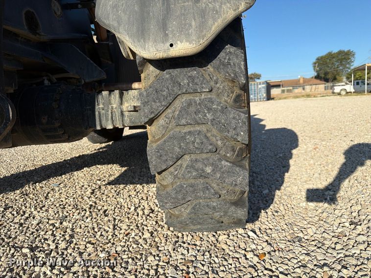 image for item NC9916 2007 JLG TL943 telehandler