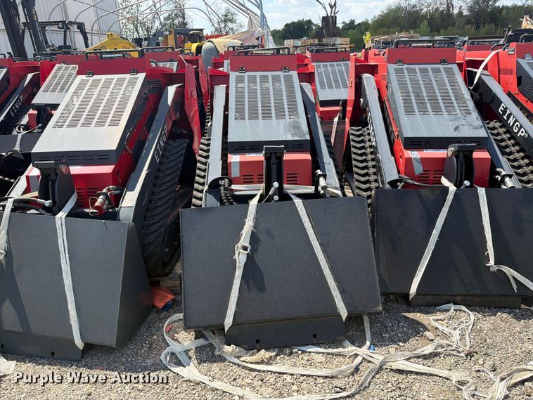 image for item NC9936 2024 Erie Industries SCL850 compact utility loader