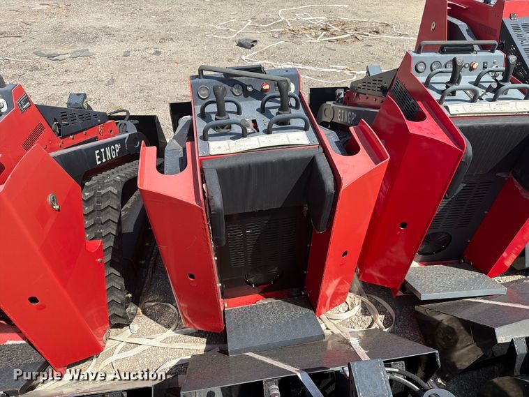 image for item NC9936 2024 Erie Industries SCL850 compact utility loader