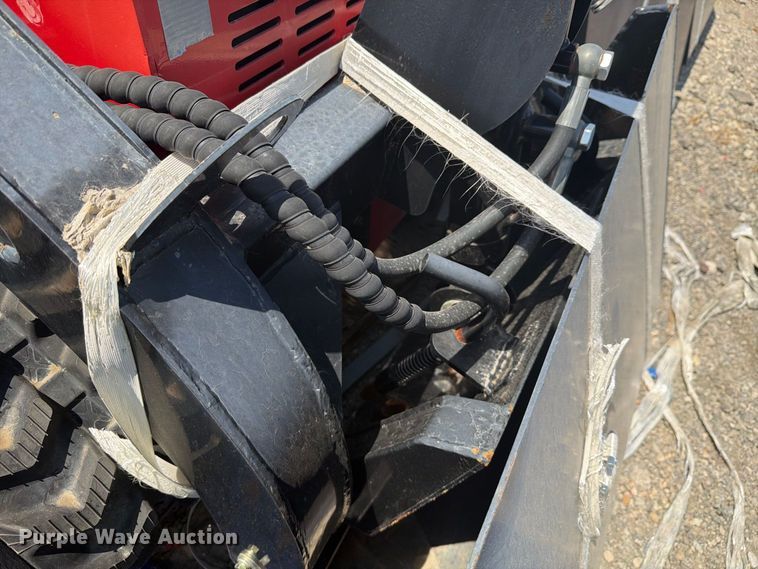 image for item NC9936 2024 Erie Industries SCL850 compact utility loader