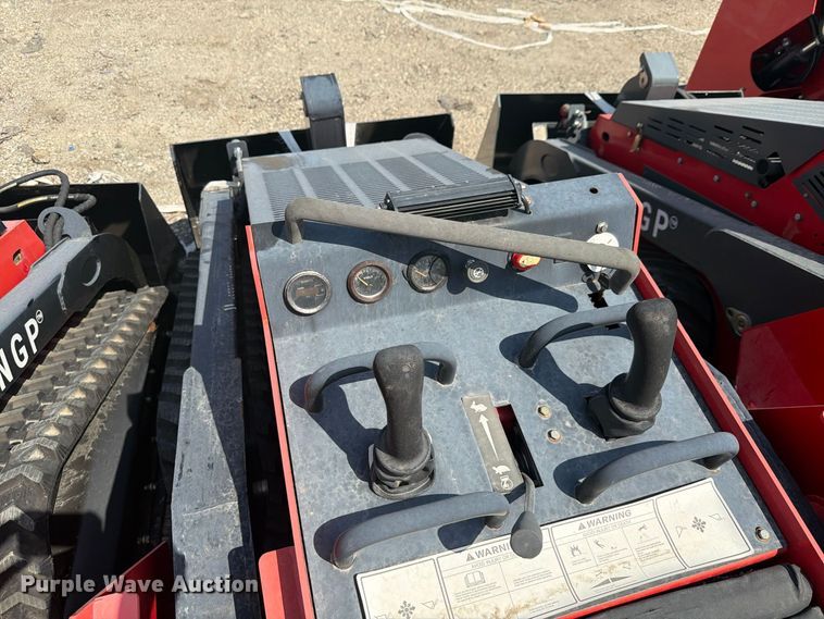 image for item NC9936 2024 Erie Industries SCL850 compact utility loader