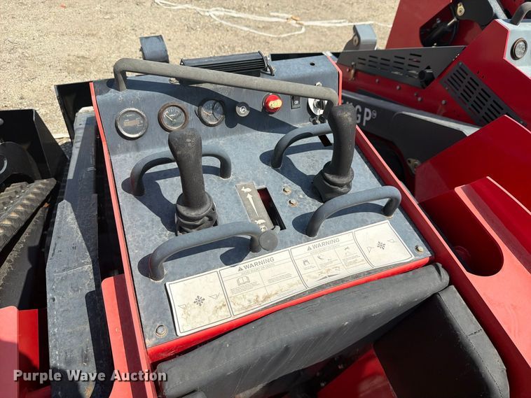 image for item NC9936 2024 Erie Industries SCL850 compact utility loader